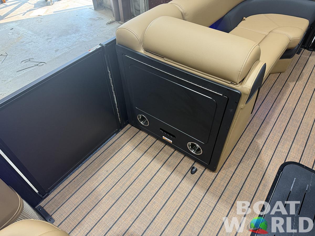 2026 Bentley Elite 223 Quad Swingback QSB Tritoon $64995
