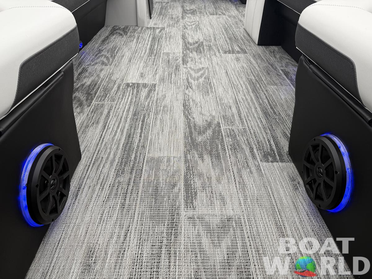 2025 Montego Bay 8522 Fish & Cruise Tritoon & Honda 150HP 4-Stroke EFI