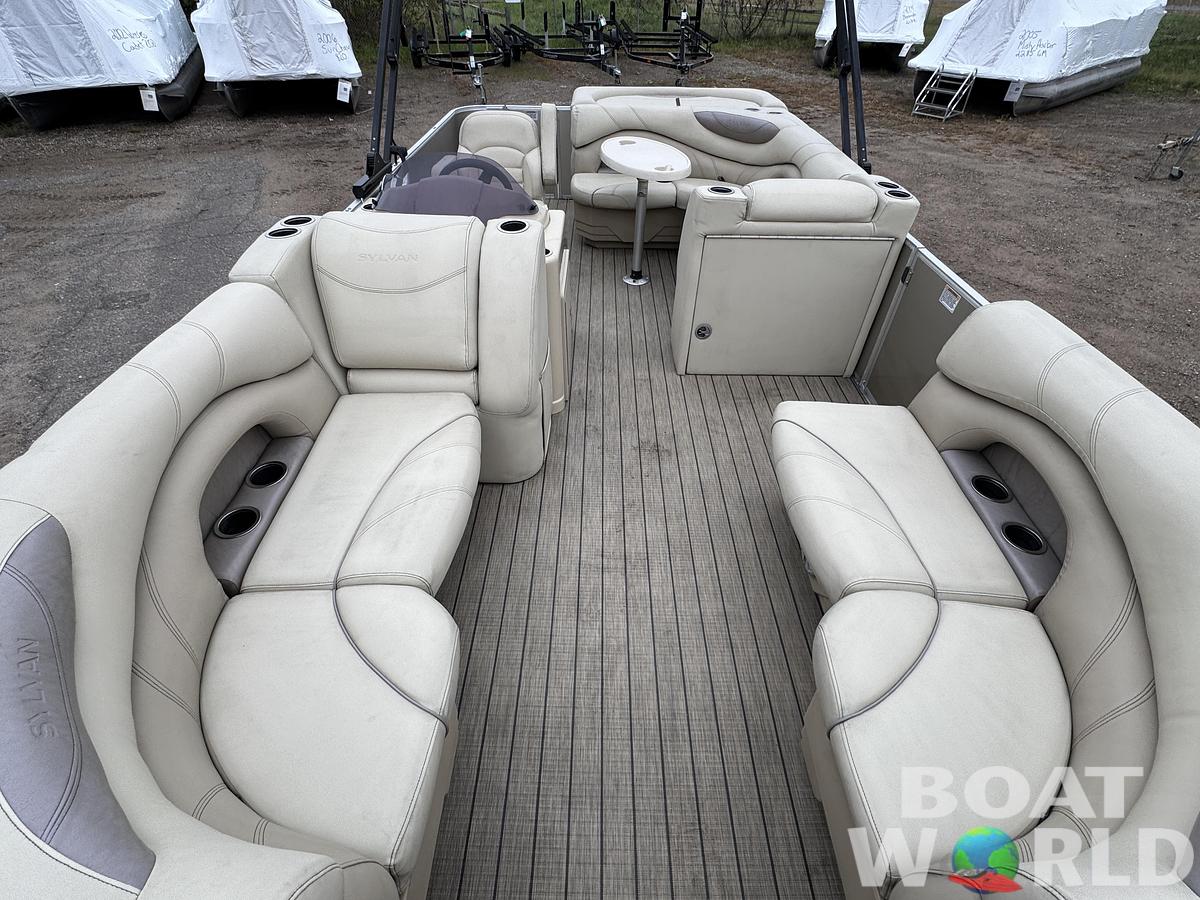 Used 2018 Sylvan Mirage 820 Cruise