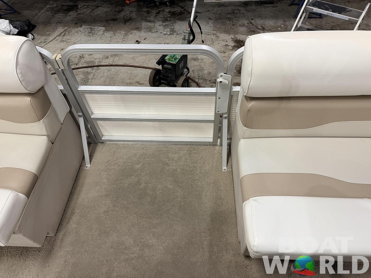 Used 2004 Northwood 2023 Reitta & 40HP Mercury 4Stroke -$