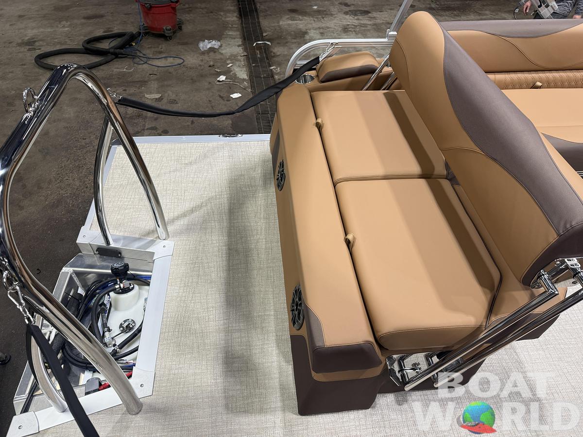 2026 Tahoe Pontoons LTZ 2185 Cruise Rear Bench (CRB) 