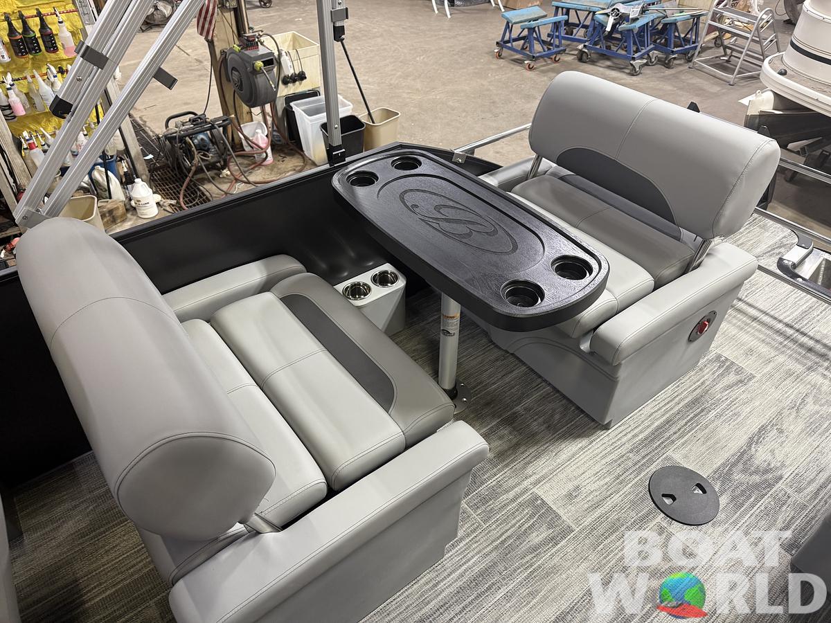 2026 Bentley Pontoons Legacy 220 QSB Swingback & 4-Stroke EFI
