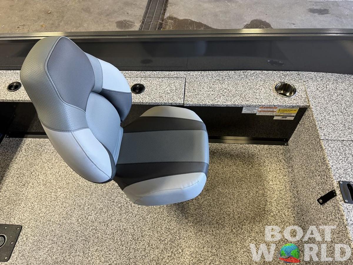 2025 Mirrocraft F167 Side Console & Honda 60HP 4-Stroke EFI