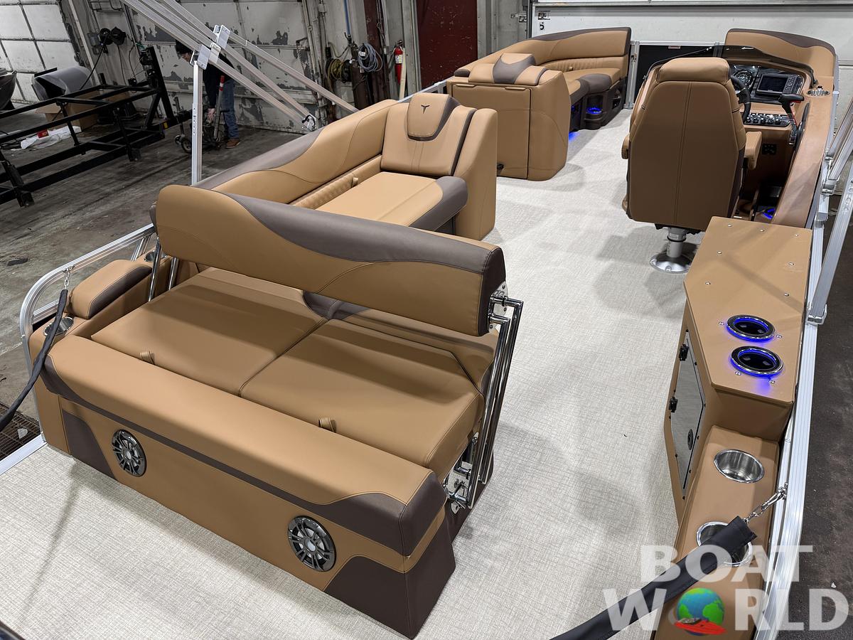 2026 Tahoe Pontoons LTZ 2385 (CRB) Cruise Rear Bench Tritoon 
