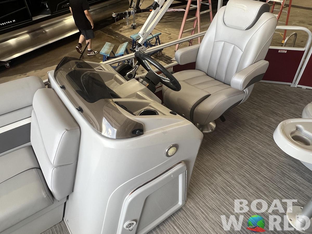 Used 2020 Bennington 20 SLV & 50HP Yamaha 4Stroke -$27,995