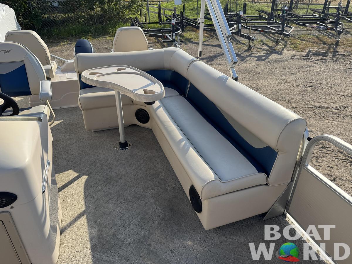 Used 2009 Weeres Family Fish Deluxe 220 Pontoon