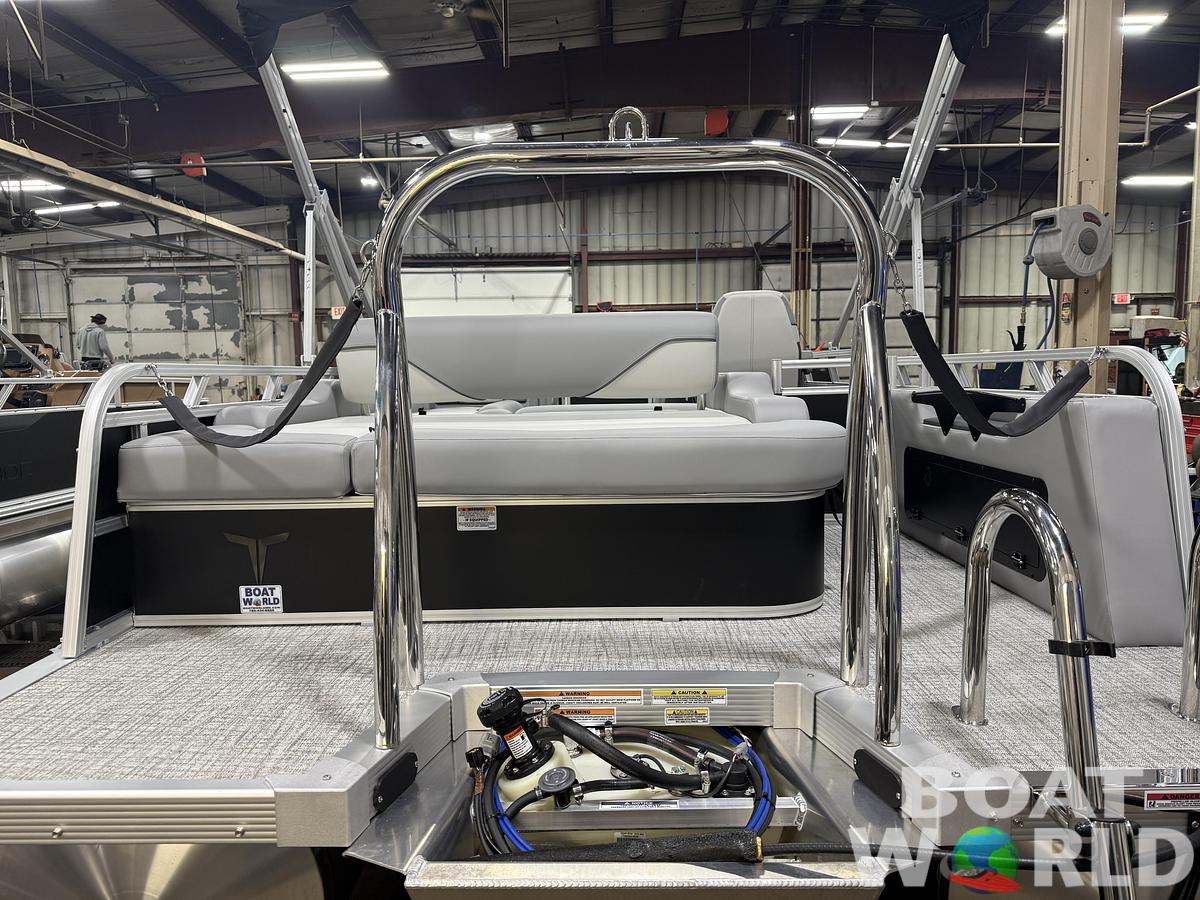 2026 Tahoe Pontoons Sport 2180 Swingback (VRB) 