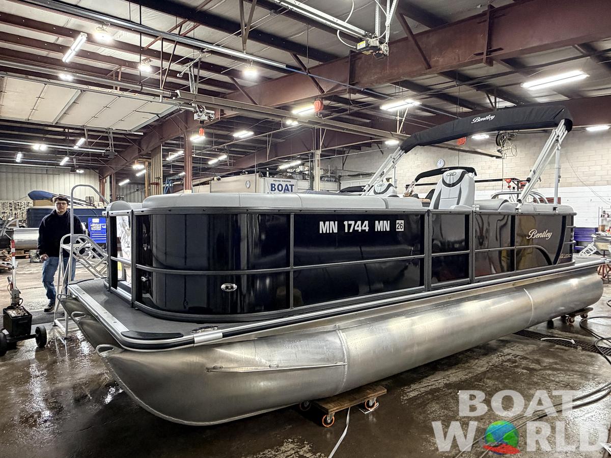 Used 2024 Bentley Legacy 223 150HP Navigator Tritoon - $47995