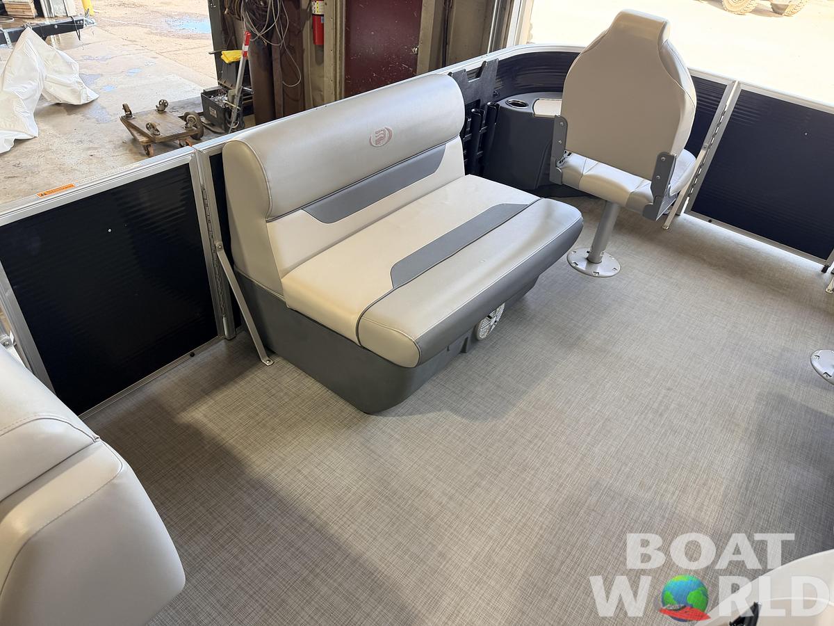 Used 2021 Princecraft 21 Sportfisher 2RS Pontoon & 90HP Mercury 4-Stroke -$27,995