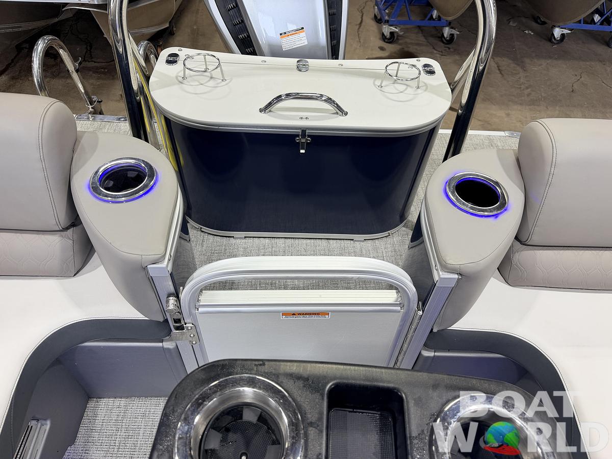 Used 2022 Tahoe Pontoons Cascade 2385 Quad Lounge Tritoon & 200HP Honda 4Stroke -$49,995