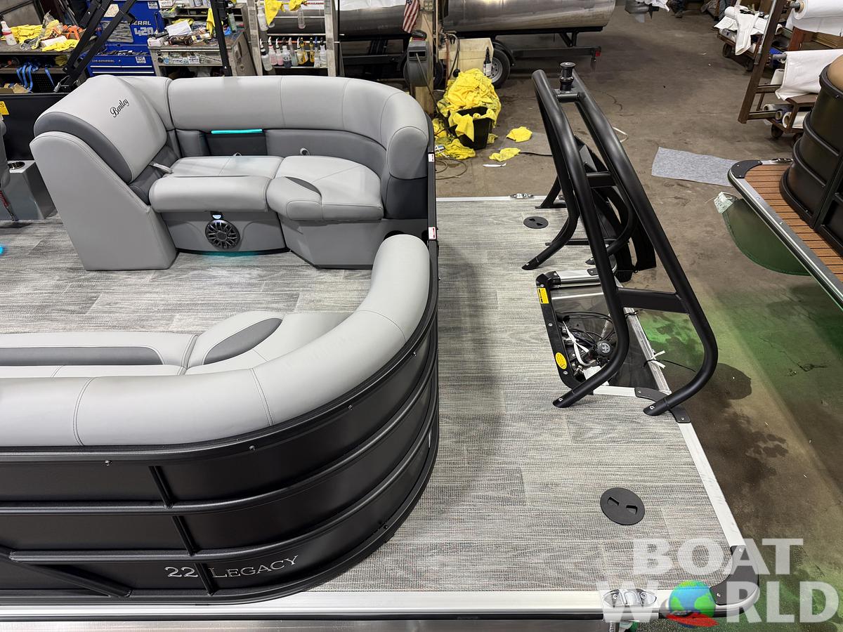2027 Bentley Legacy 220 Navigator Quad Lounge Pontoon $42995