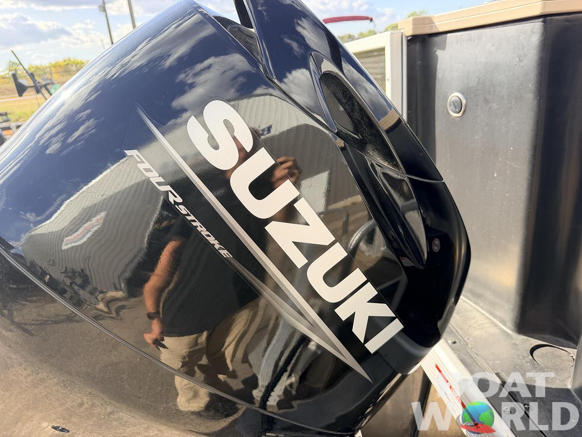 Used 2023 Bennington S20 F & 70HP Suzuki 4Stroke -$27,995