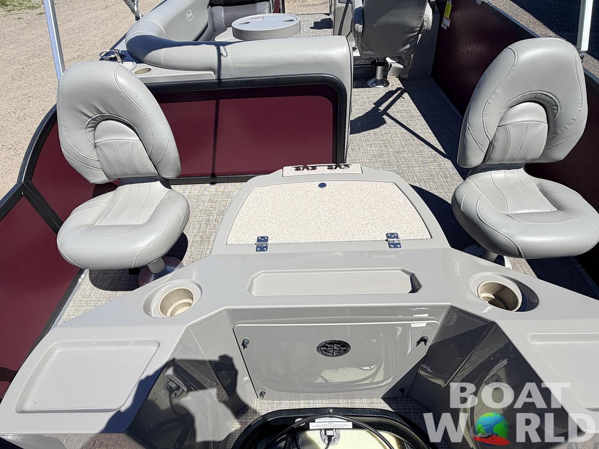 Used 2016 Premier 220 Explorer