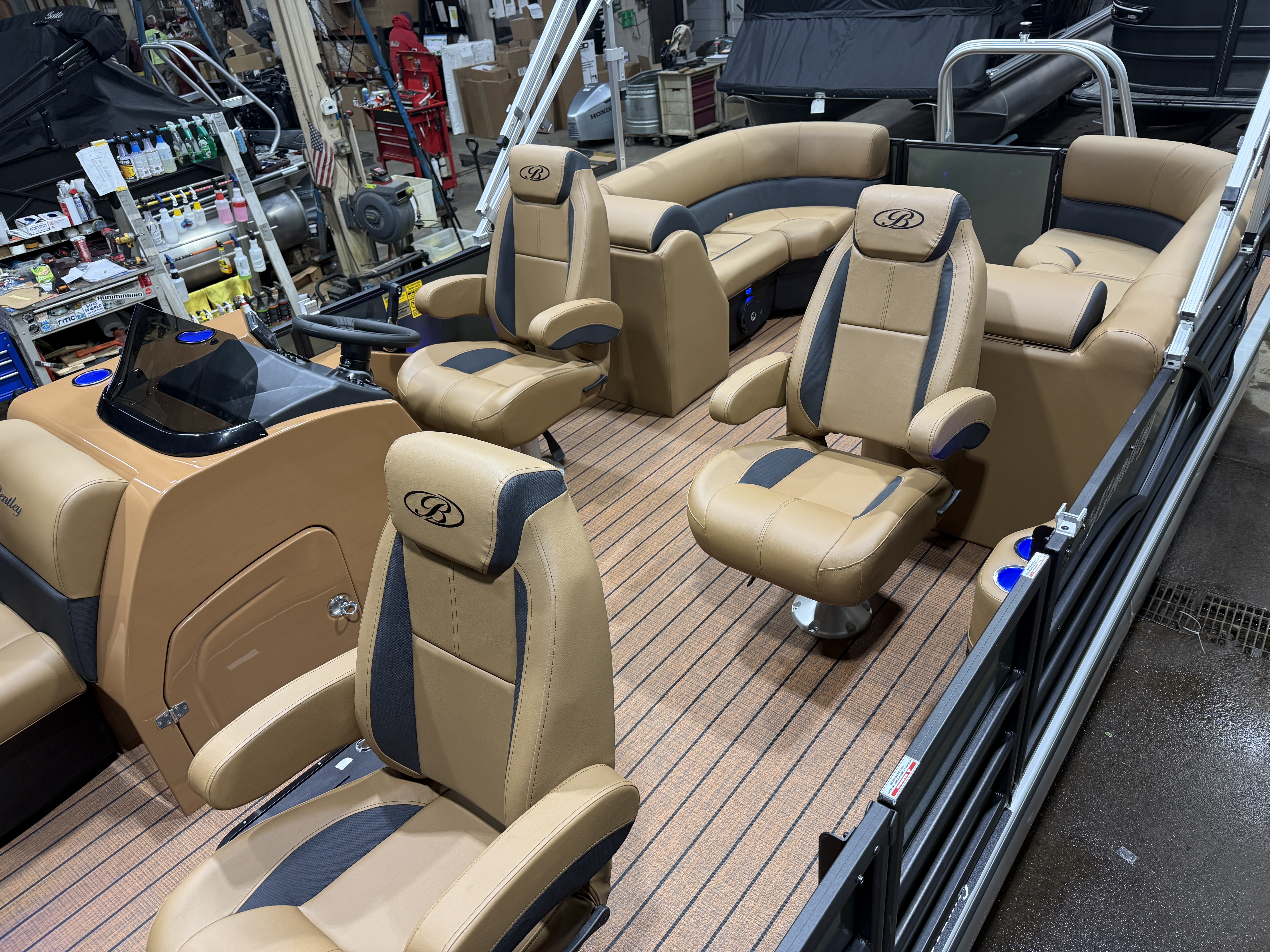 2026 Bentley Legacy 223 Navigator DL Quad Lounge Tritoon $51995