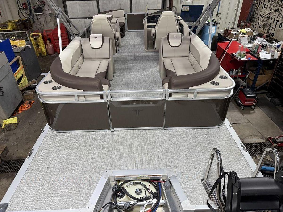 2025 Tahoe Pontoons LTZ 2385 Quad Lounge & Honda 4-Stroke EFI