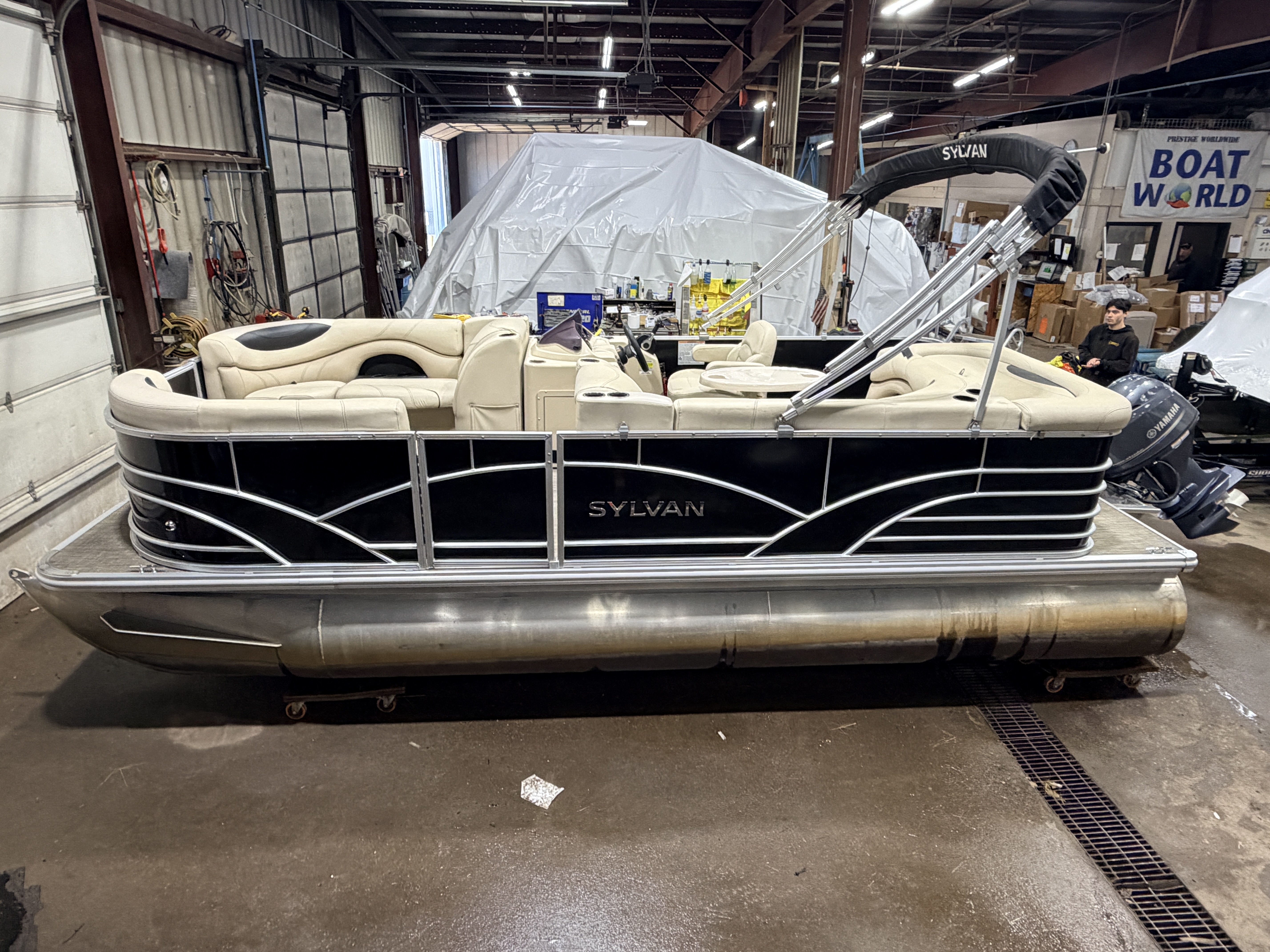 Used 2019 Sylvan Mirage 820 Cruise & 50HP Yamaha 4Stroke