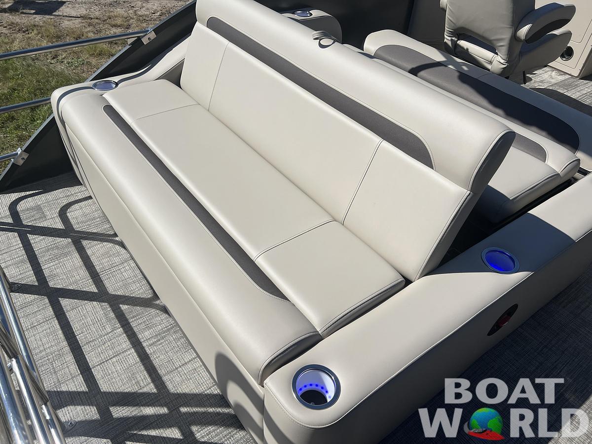 2026 Bentley Pontoons Legacy 223 Swingback Tritoon & Honda 4-Stroke EFI