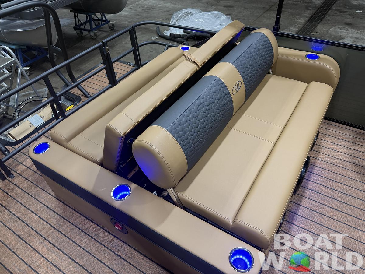 2026 Bentley Pontoons Elite 223 Swingback Tritoon & 200HP 