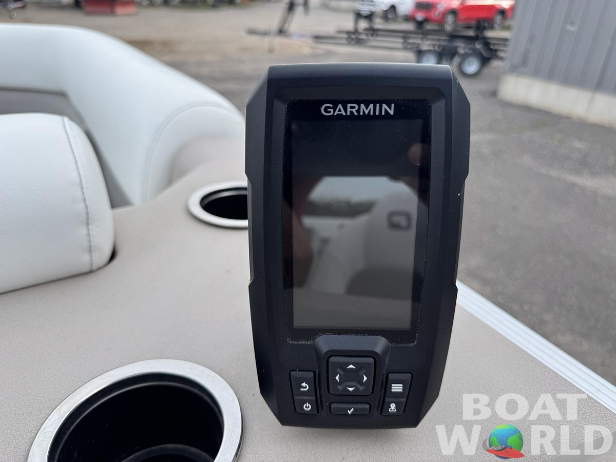 Used 2024 Princecraft Vectra 21 RL Dinette Swingback Pontoon