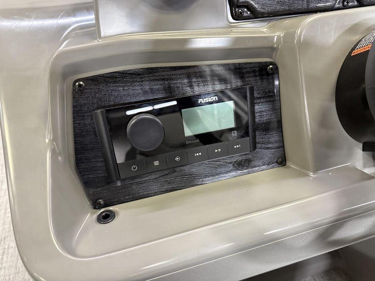 2025 Tahoe Pontoons Sport 2385 Rear Fish & Honda 4-Stroke EFI