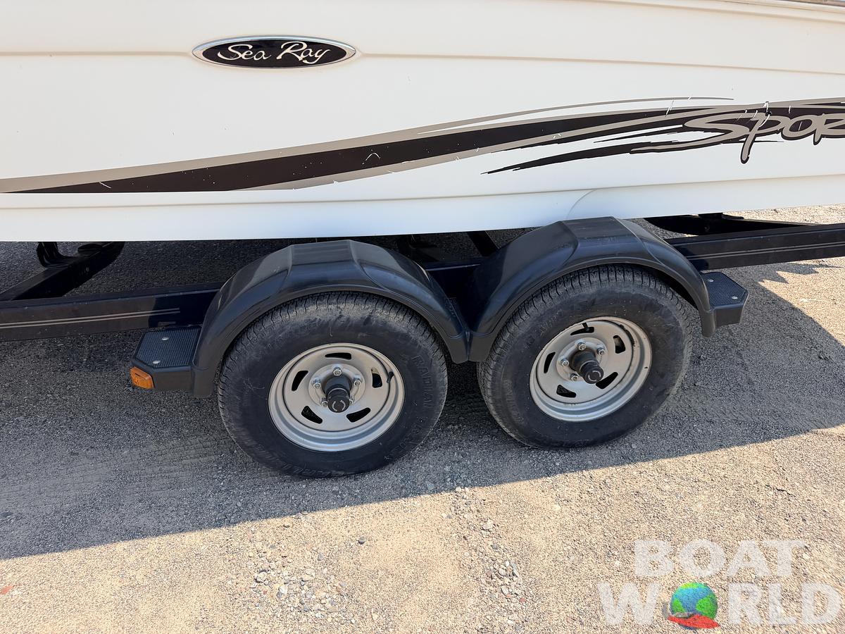 Used 2012 Sea Ray 205 Sport & 220HP 4.3L Mercruiser MPI with Tandem Axle Trailer -$15,995