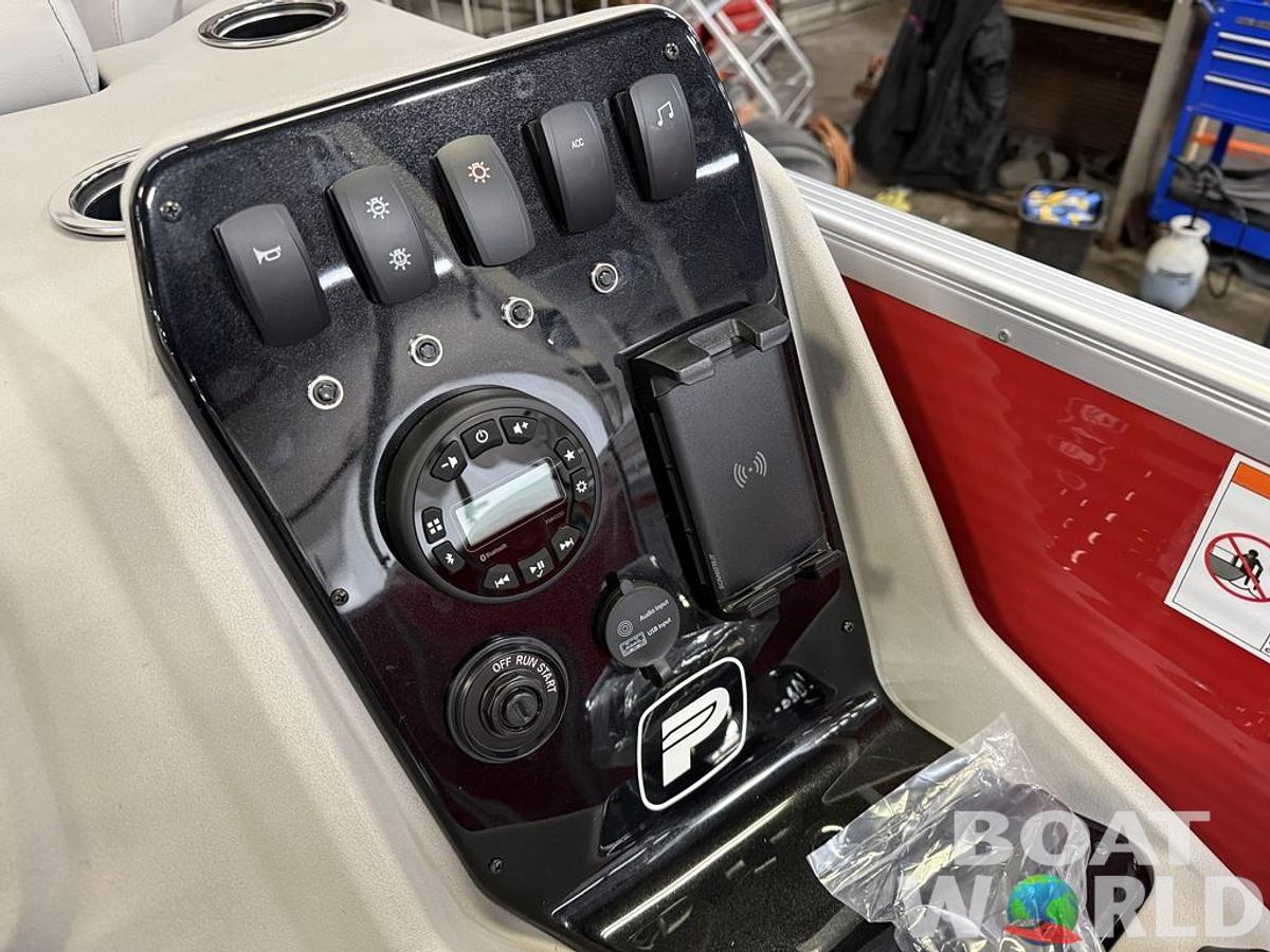 2025 Princecraft 21 Sportfisher 2-S Pontoon & Mercury 4-Stroke EFI