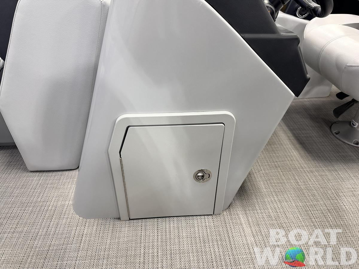 Used 2024 Bentley Legacy 223 150HP Navigator Tritoon - $47995