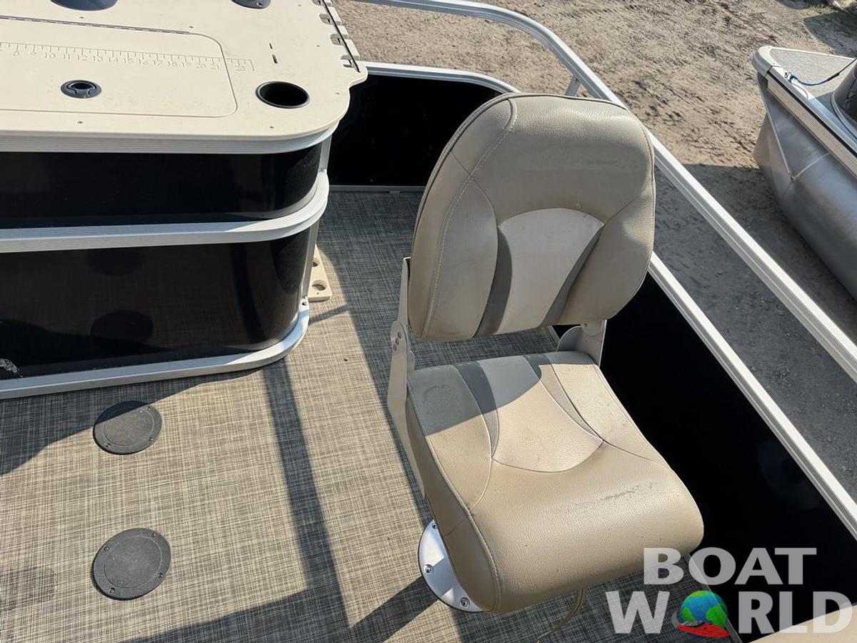 Used 2016 SunCatcher V322 RF Tritoon Pontoon