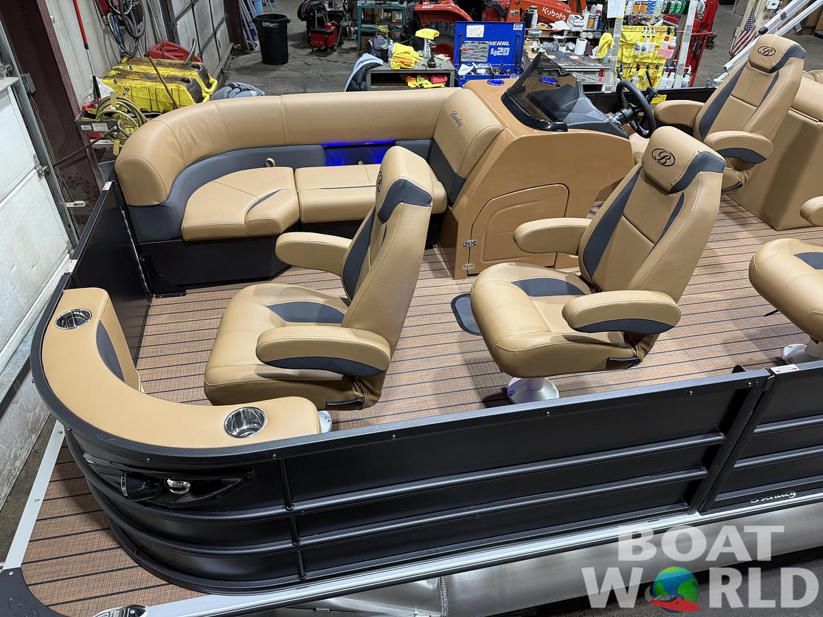 2026 Bentley Pontoons Legacy 223 Navigator DL Quad Lounge Tritoon 