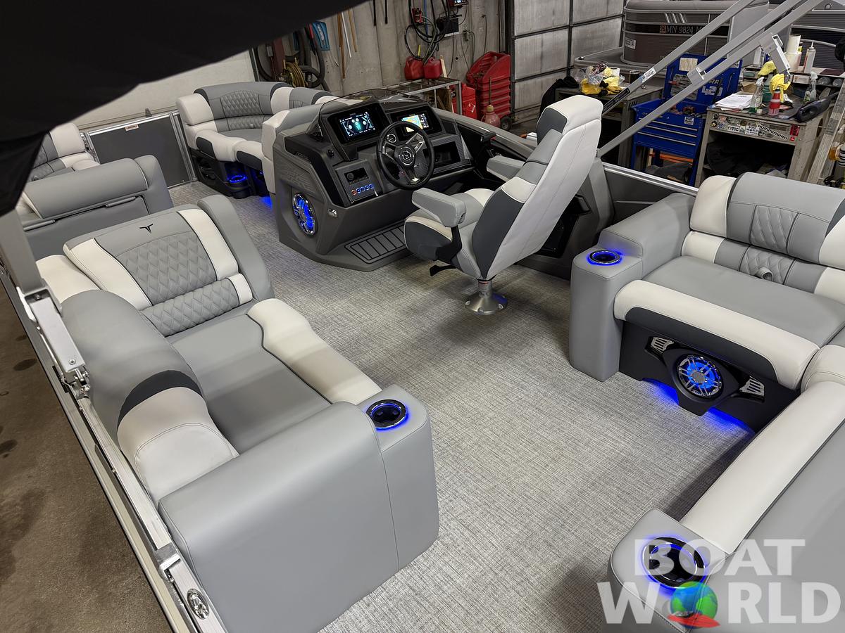 2025 Tahoe Pontoons Cascade 2385 Elite Cruise Tritoon & Honda 4-Stroke EFI