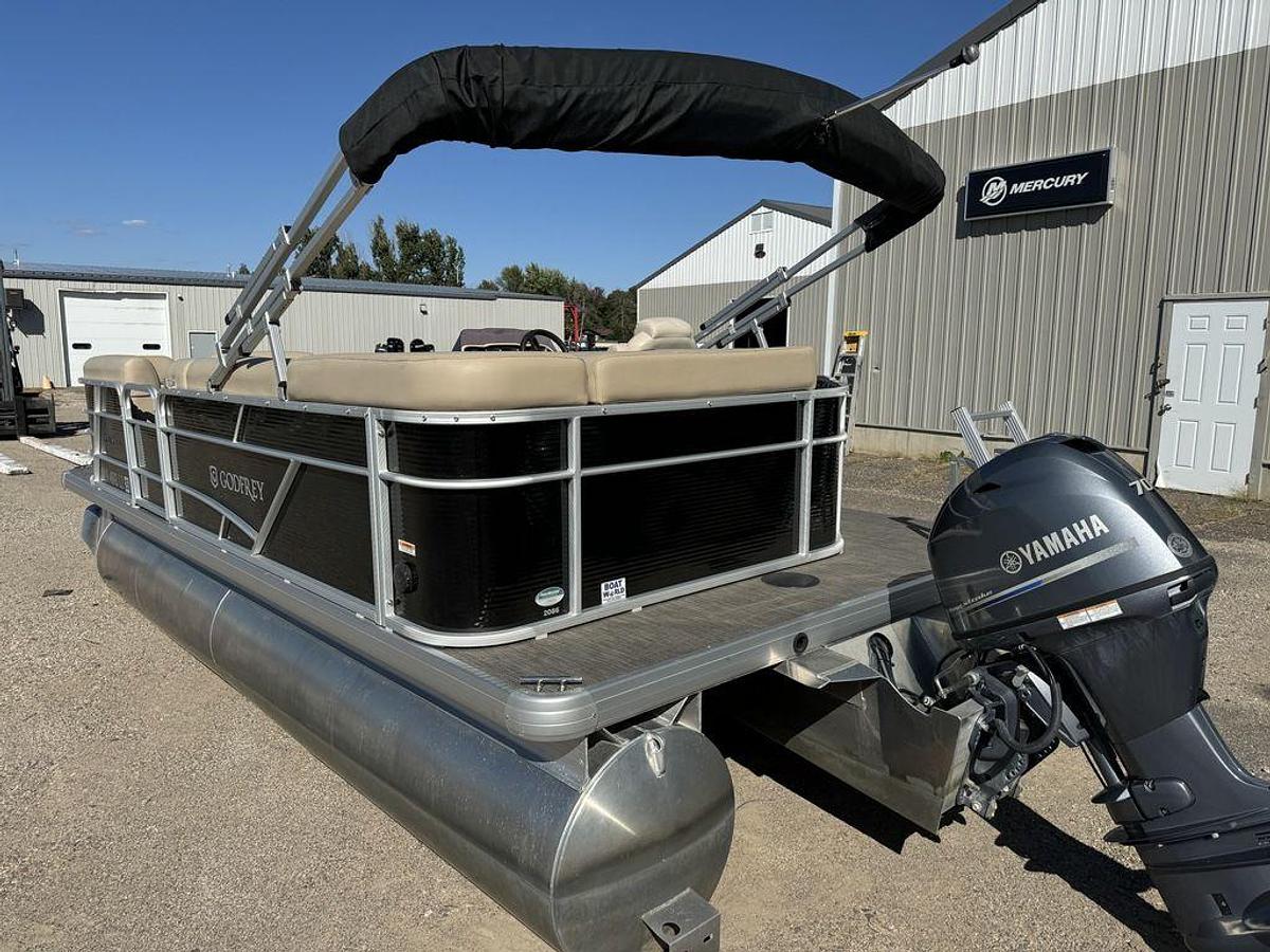 Used 2020 Sweetwater SW 2086 Cruise Pontoon with 70HP Yamaha 4-S EFI