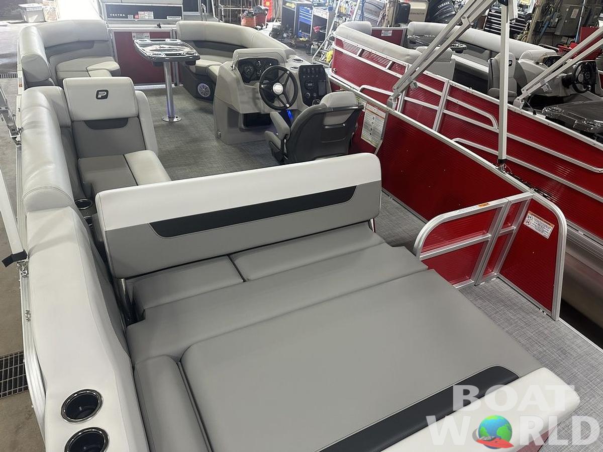 2025 Princecraft Vectra 21 RL Swingback Lounge Pontoon & Mercury 4-Stroke EFI