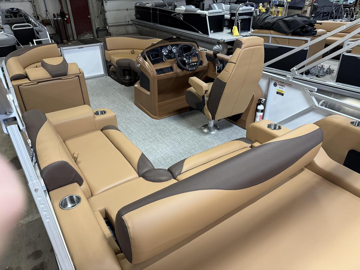 2025 Tahoe Pontoons LTZ 2385 Swingback (VRL) & Honda 4-Stroke EFI