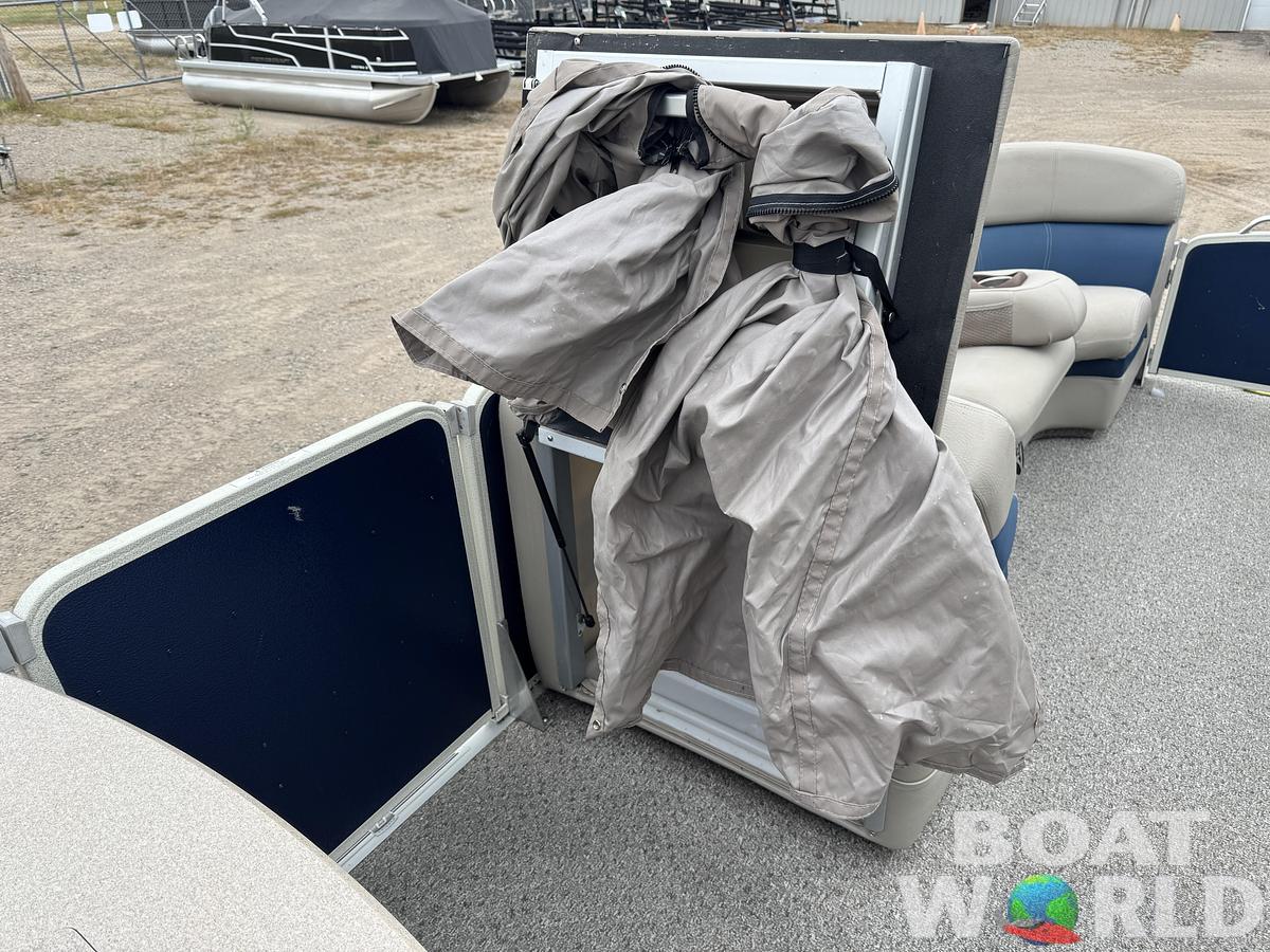 Used 2013 Premier 250 Intrigue Pontoon with 140HP Suzuki Fourstroke EFI