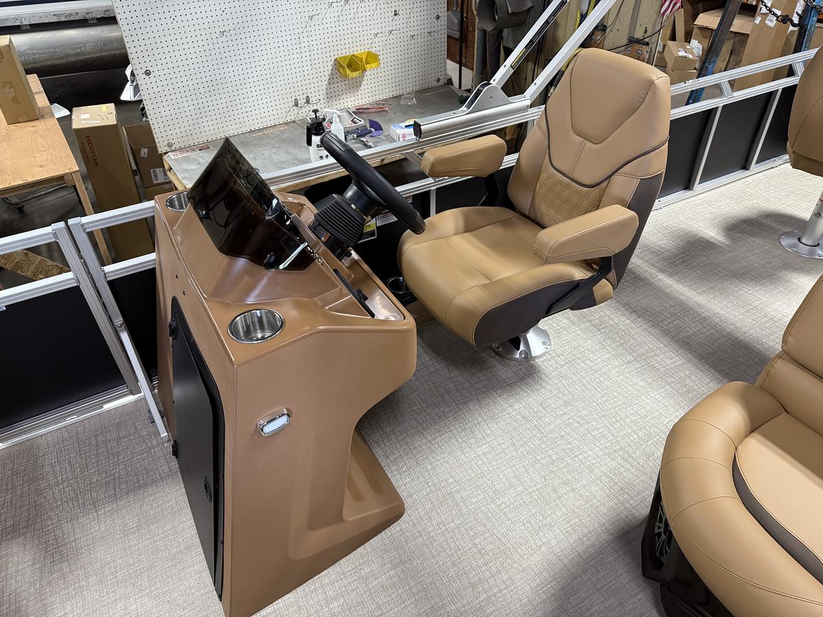 2026 Tahoe Pontoons Sport 2385 Rear Fish & Honda 4-Stroke EFI