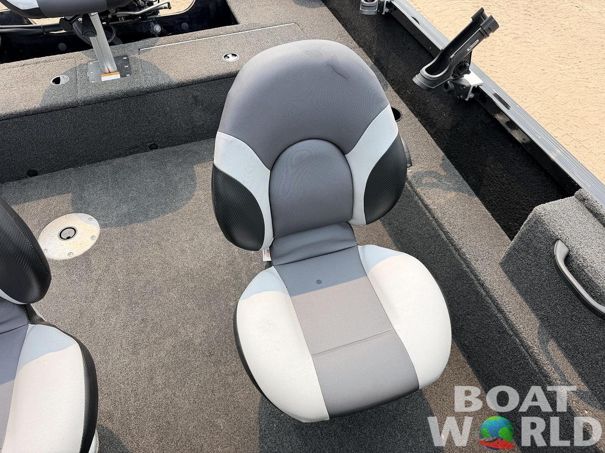 Used 2017 Alumacraft Competitor 165 Sport & 90HP Suzuki 4Stroke -$24,995