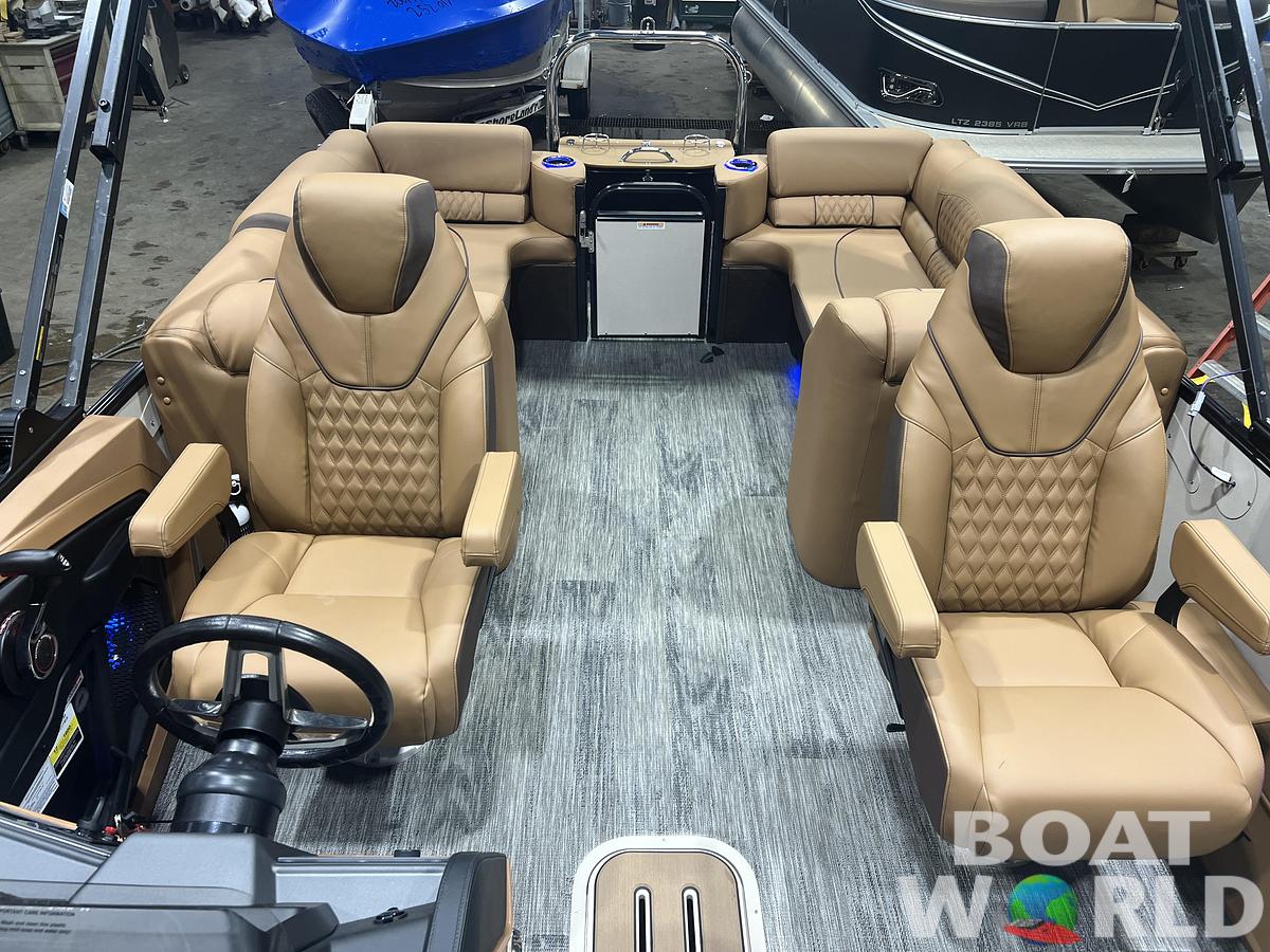 2026 Tahoe Pontoons Cascade 2385 Quad Lounge Tritoon