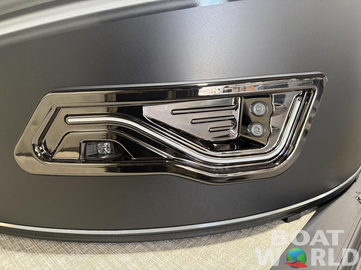 2027 Tahoe LTZ 300HP VRB 2585 Swingback Tritoon $74,995