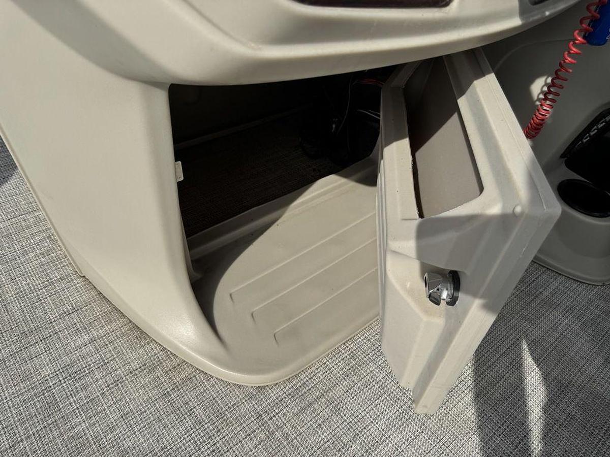 Used 2023 South Bay 224RS LE Pontoon & 140HP Suzuki 4-Stroke EFI