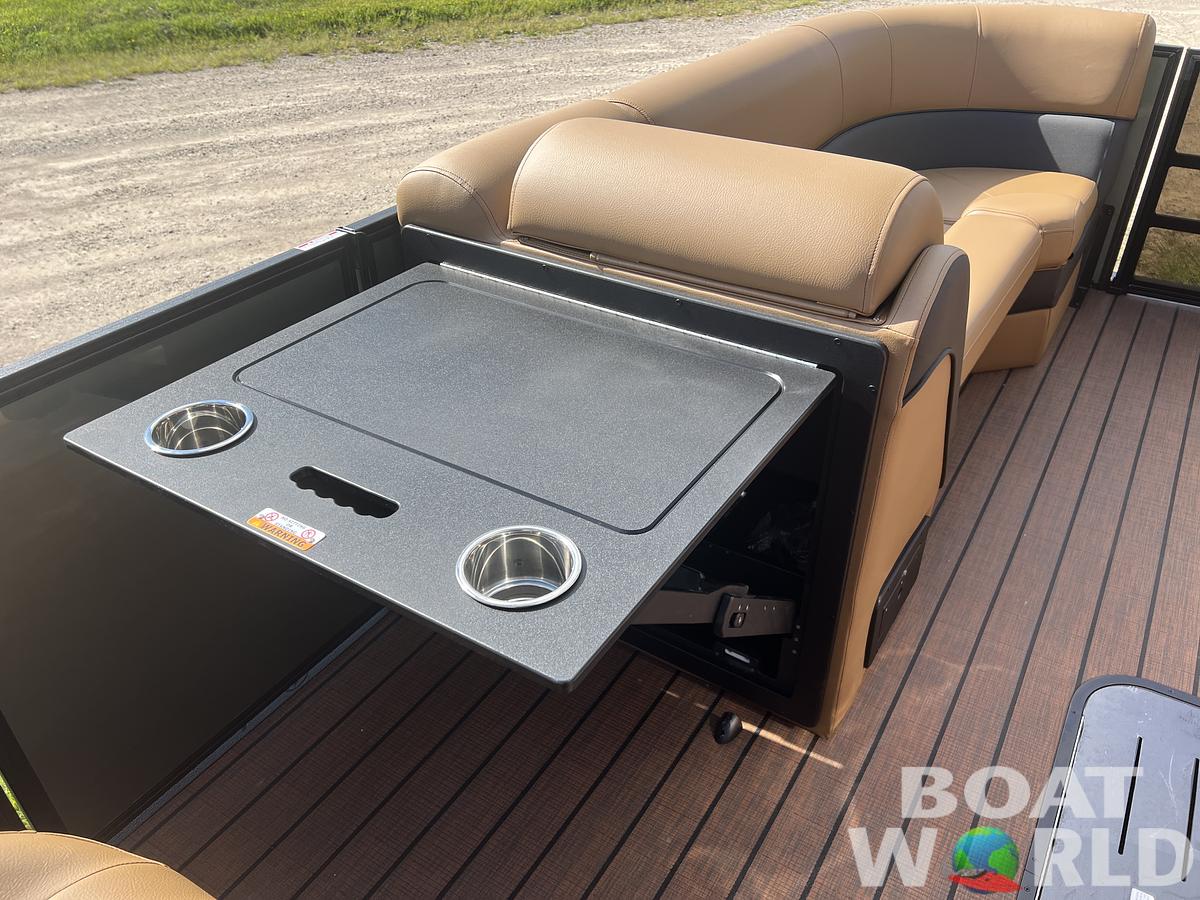 2026 Bentley Pontoons Elite 223 Swingback Tritoon