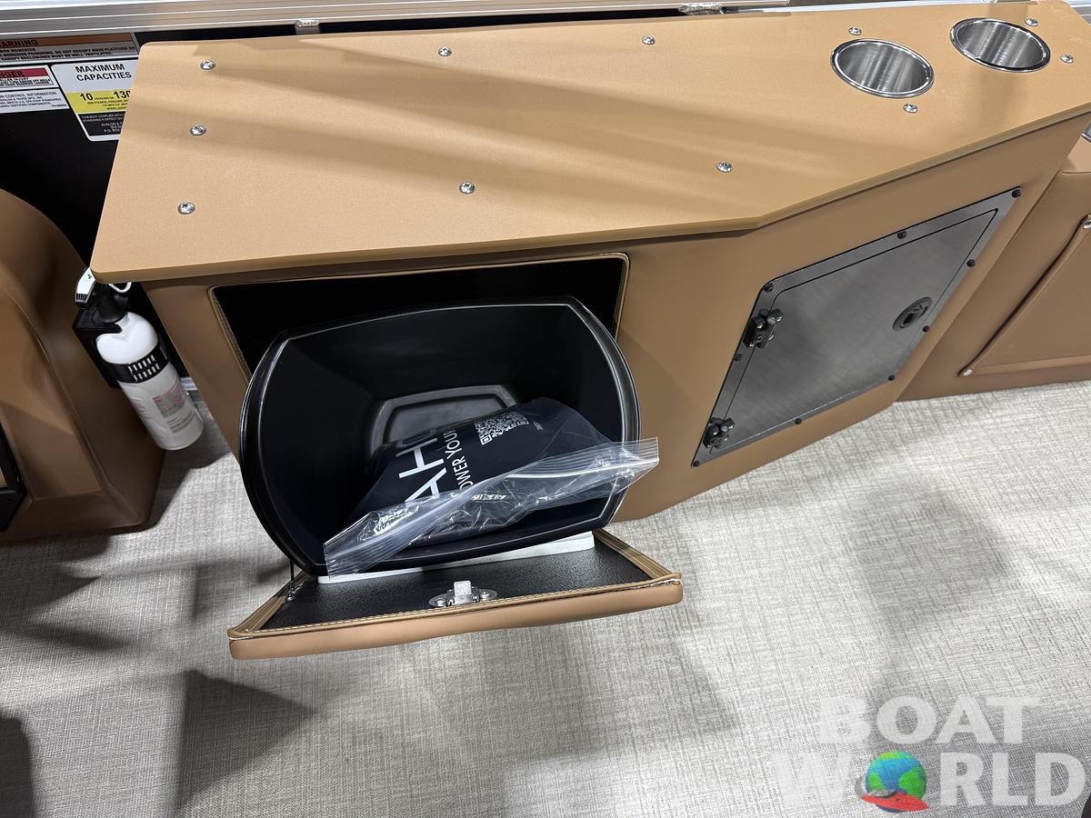 2026 Tahoe Pontoons LTZ 2185 Cruise Rear Bench (CRB) 