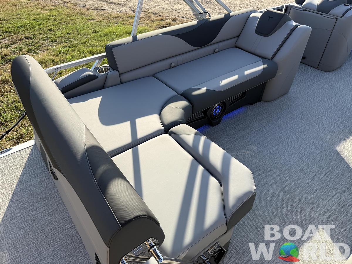 2026 Tahoe Pontoons LTZ 2385 (CRB) Cruise Rear Bench Tritoon 