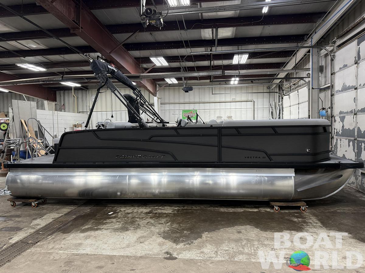 2026 Princecraft Vectra 23 RL Dinette Swingback Pontoon