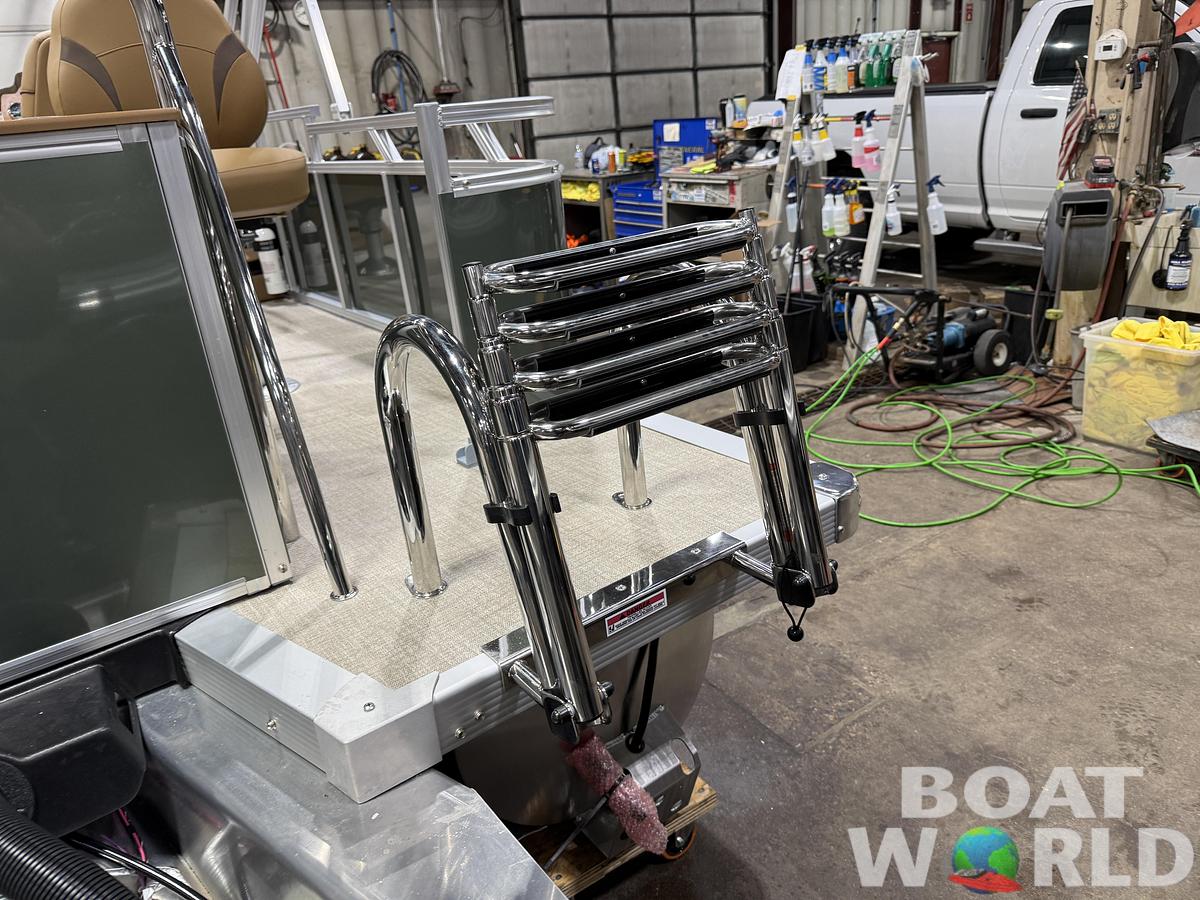 2026 Tahoe Pontoons Sport 2385 Rear Fish Tritoon 