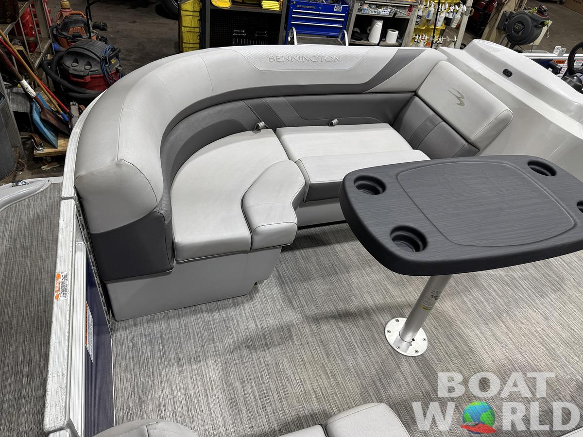 Used 2021 Bennington 22 SX Pontoon