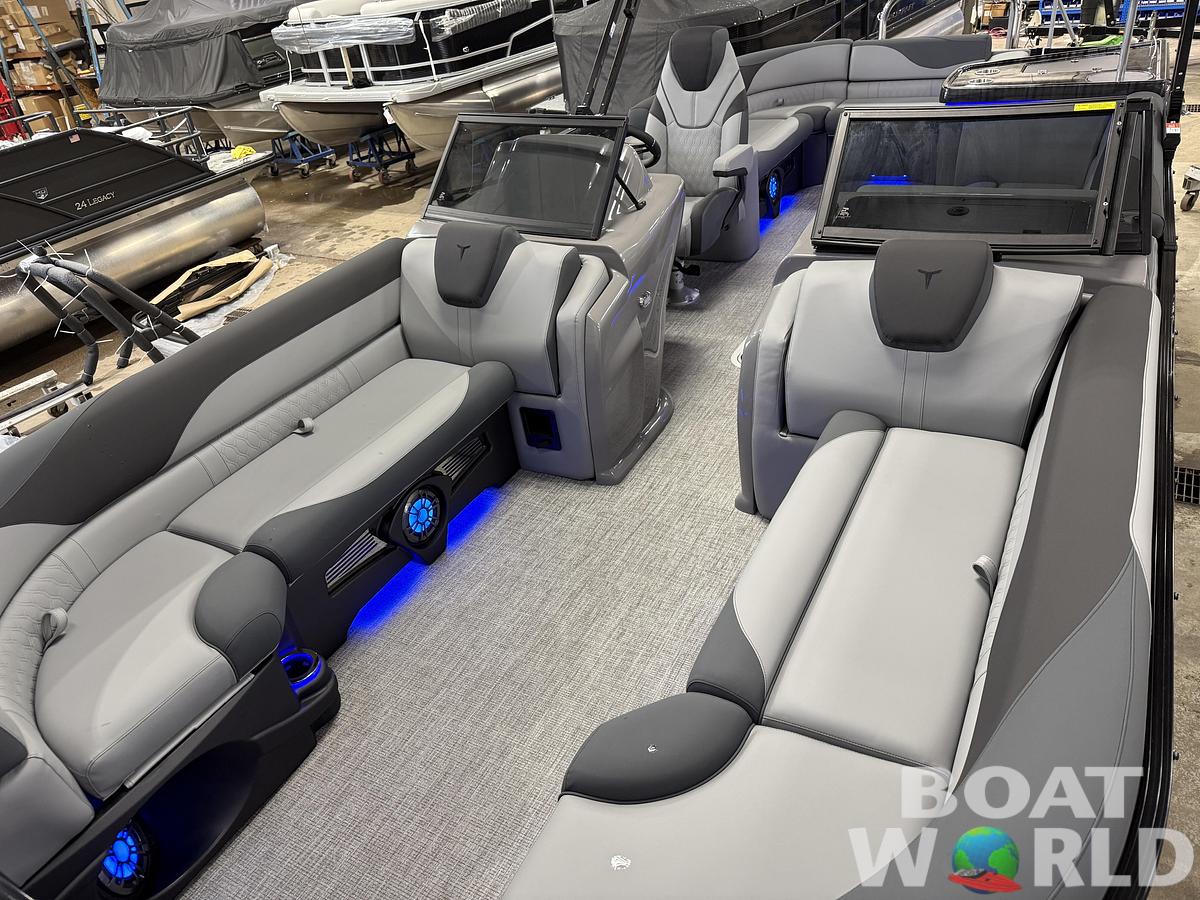 2026 Tahoe LTZ 300HP 2385 Elite Windshield $69995