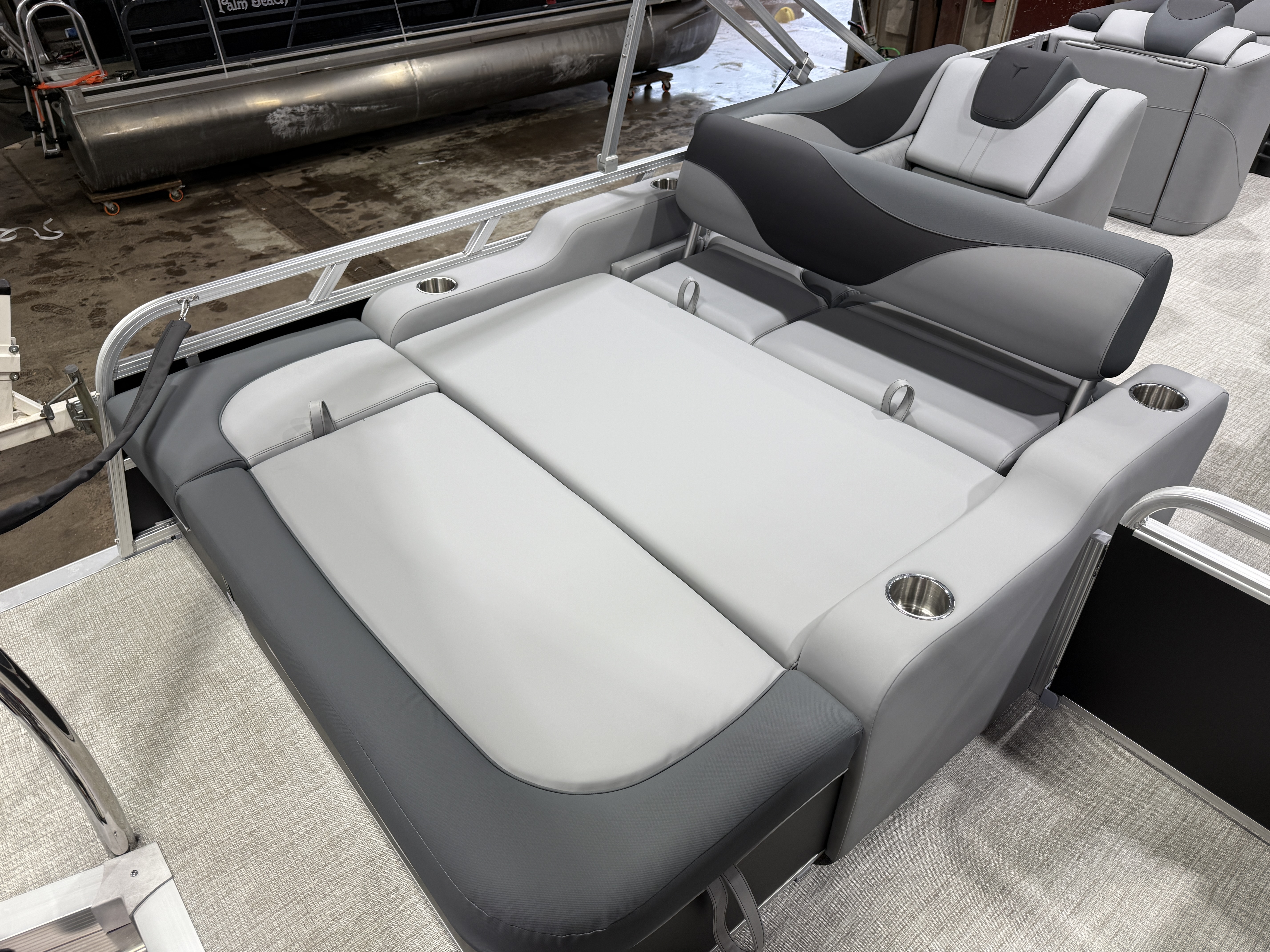 2027 Tahoe LTZ 2385 VRB SE Swingback Pontoon $42995