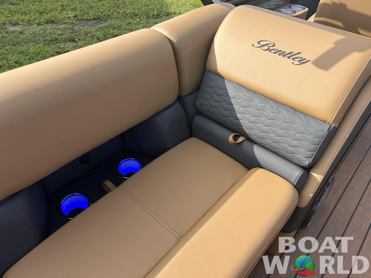 2026 Bentley Pontoons Elite 223 Admiral Quad Lounge Tritoon