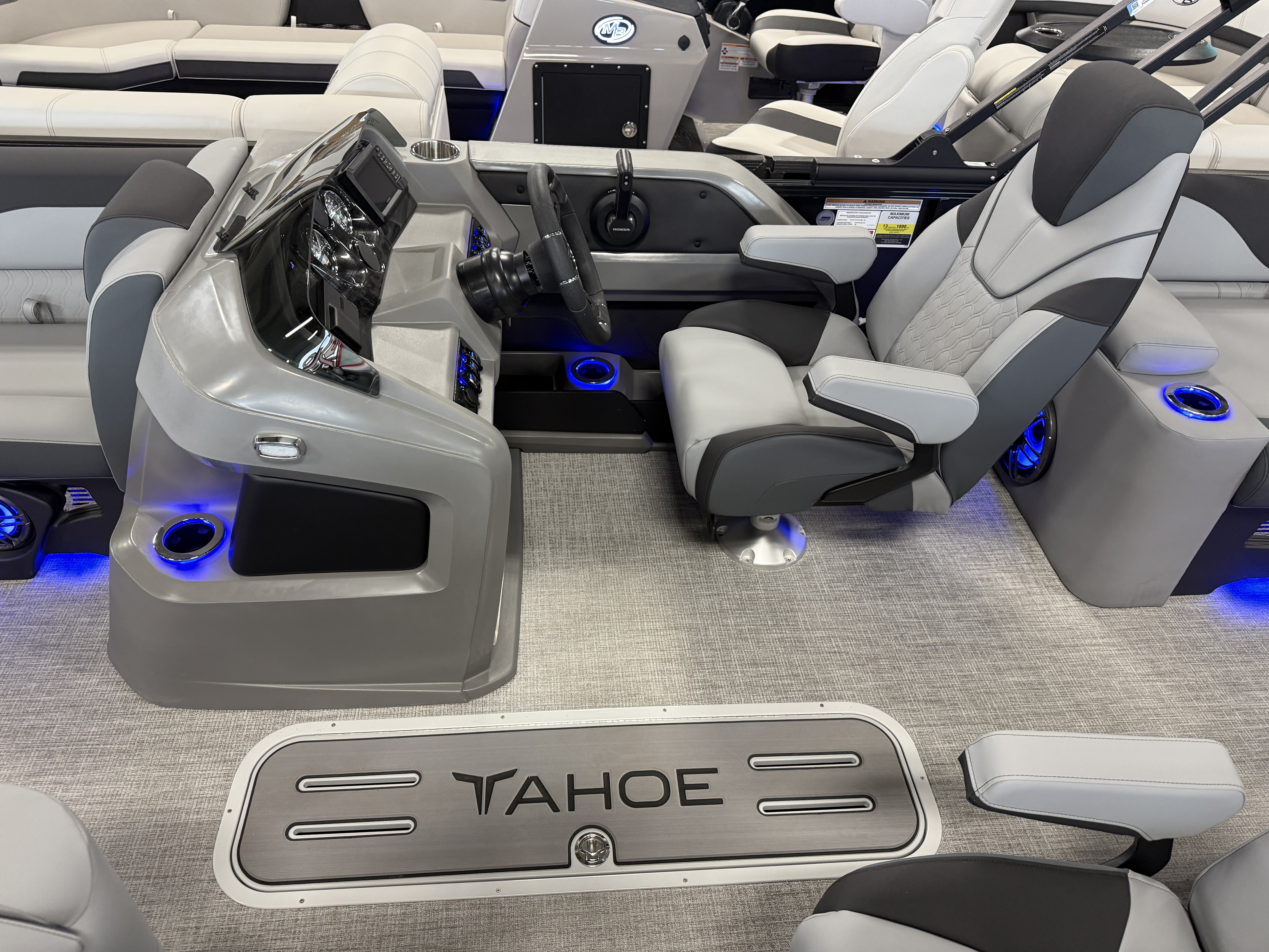 2027 Tahoe LTZ 300HP QLS 2385 Tritoon $71,995