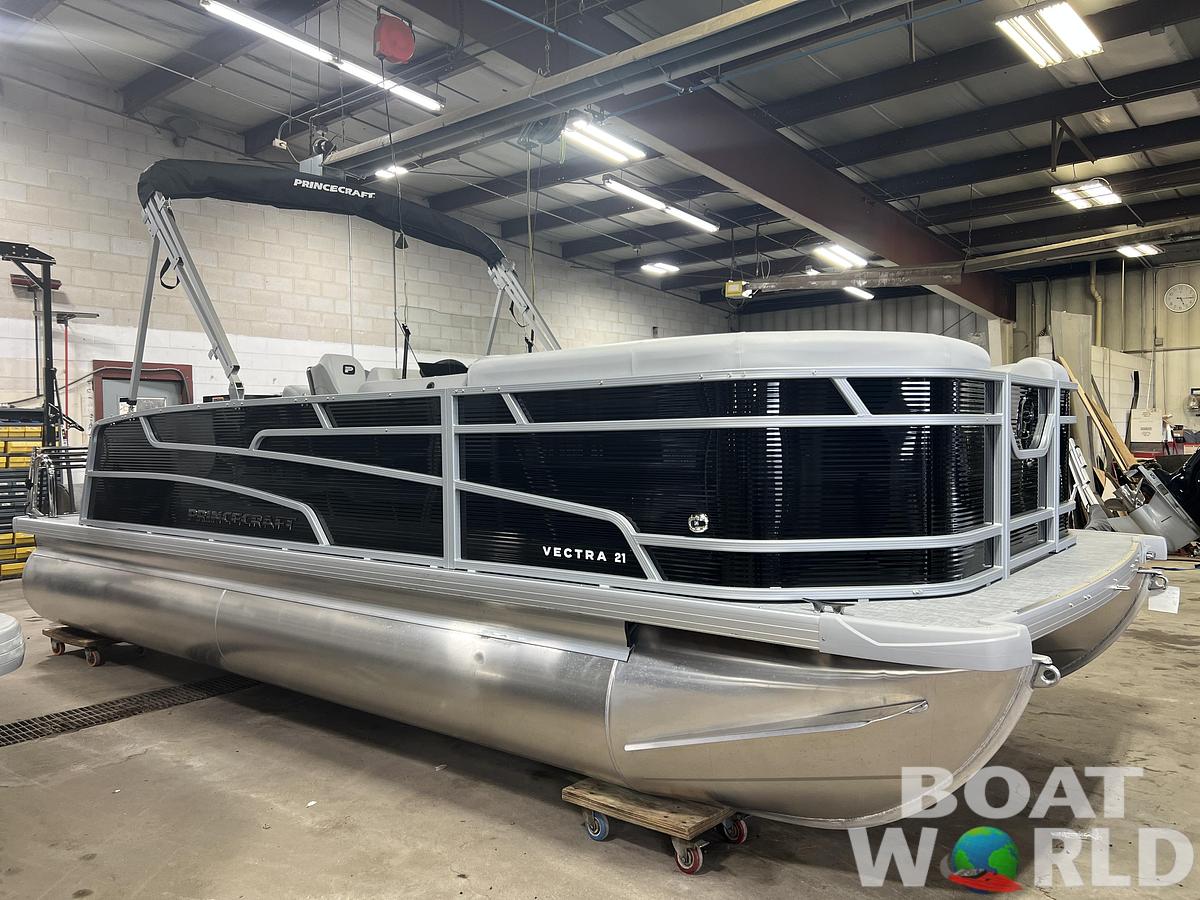2026 Princecraft Vectra 21 RL Swingback Lounge Pontoon & Mercury 4-Stroke EFI